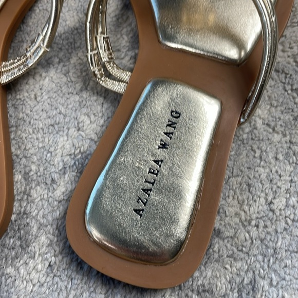 New Azalea Wang Stetson Sandals Gold Metallic Gladiator Strappy Flats Sz 7 - Picture 8 of 11